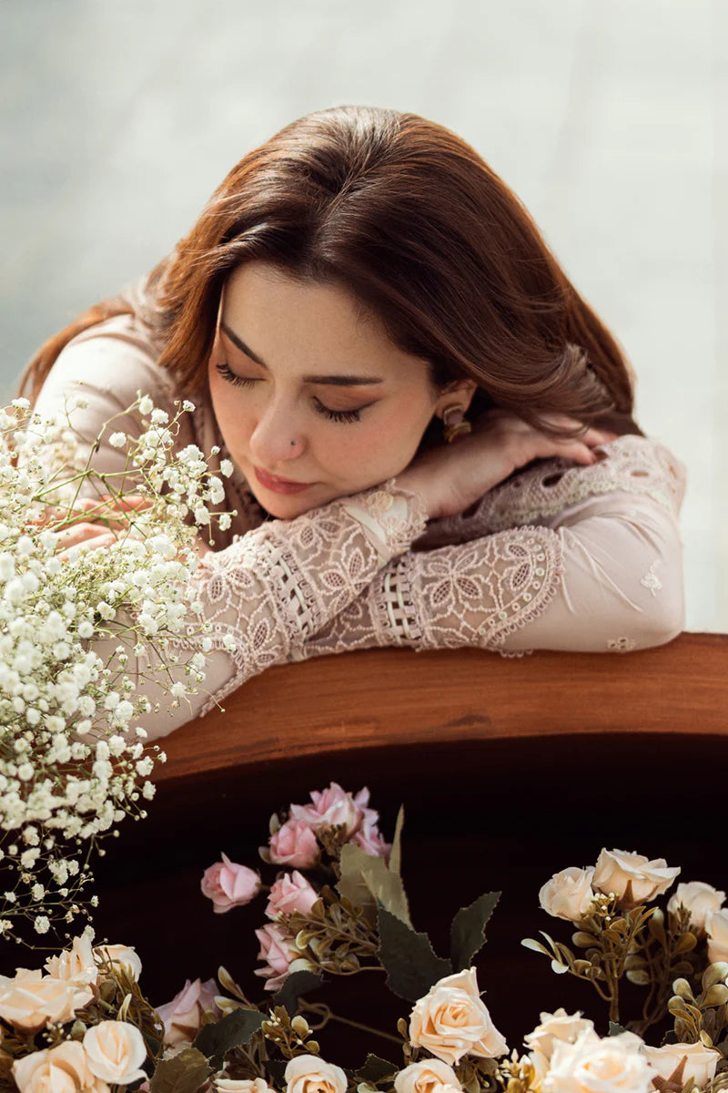 QALAMQAR Sahil FK-10 "Zoe" Luxury Lawn 2025